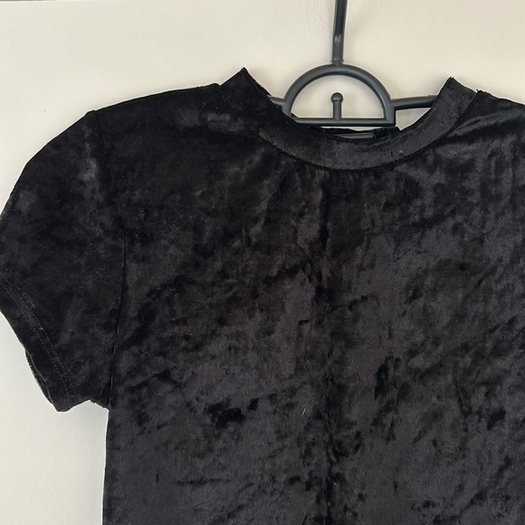 Velvet crop top, high neck, short tshirt - Picture 1 of 3